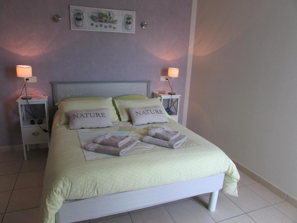 Chambre D'Hotes La Basse Gougeonniere Neuvy-en-Mauges Kültér fotó