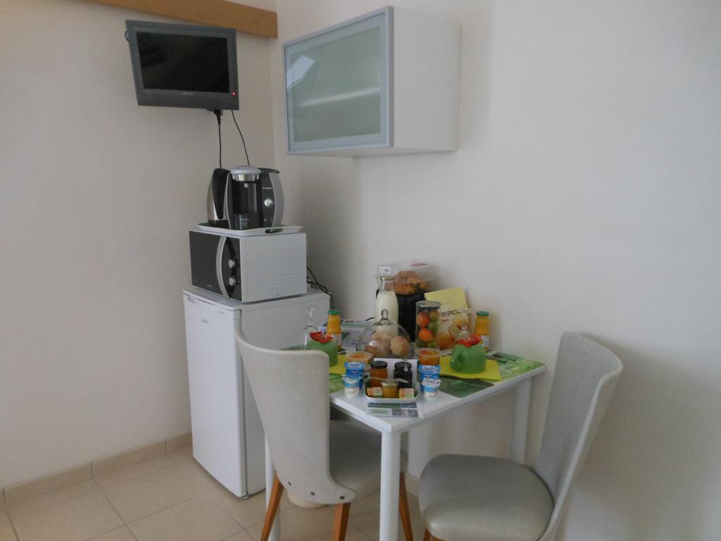 Chambre D'Hotes La Basse Gougeonniere Neuvy-en-Mauges Kültér fotó